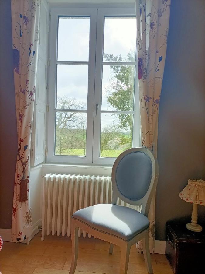 Bed and Breakfast Le Manoir "Aux Douves" Bazoges-en-Paillers Exterior foto